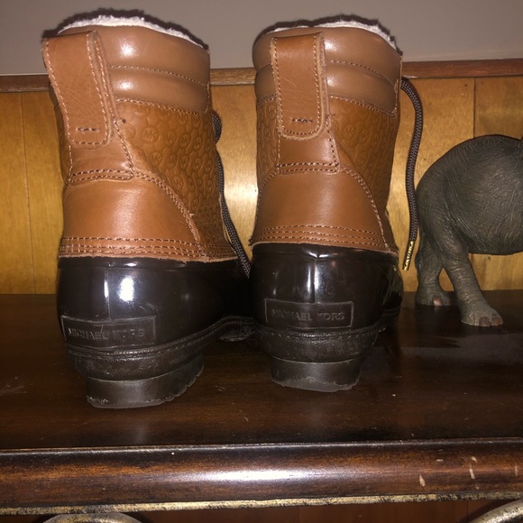 MICHAEL KORS Leather/Rubber Boots - Picture 3 of 11